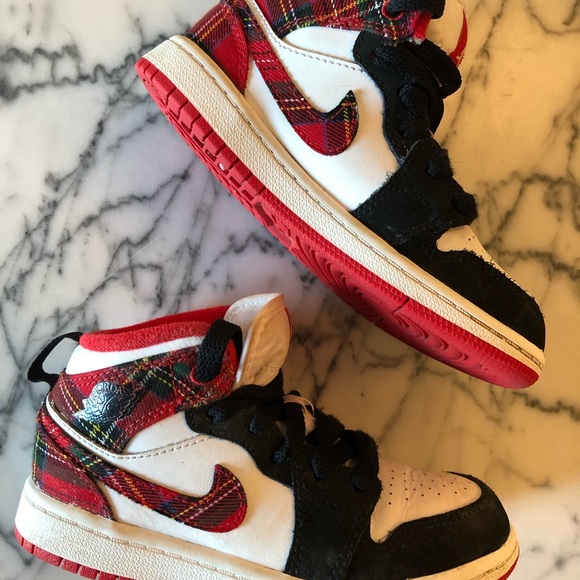 nike jordans high tops